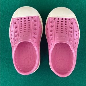 Native pink metallic infant Jefferson shoes sz c4